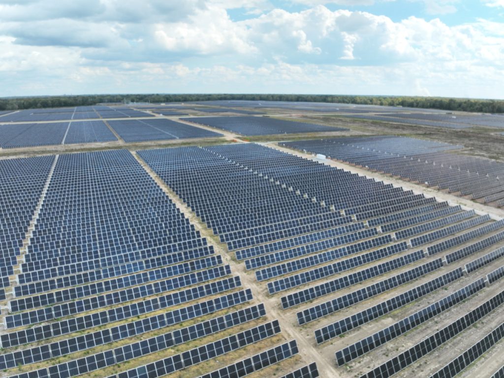 LA1 – 346 MWdc Solar Plant in Louisiana | LPL Solar EPC